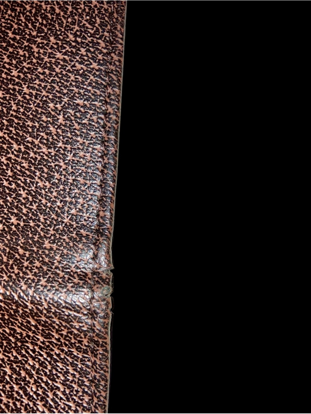 Gucci Leather Checkbook Cover. Made in Italy - Picture 9 of 10